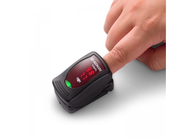  Máy đo SpO2 và nhịp mạch loại kẹp ngón 